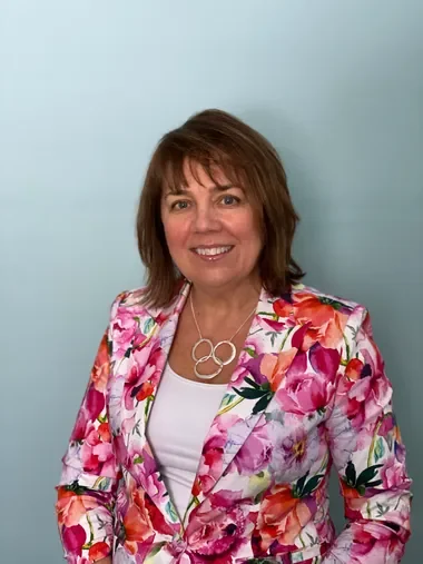 Shelly Brunette