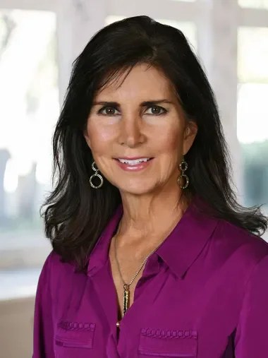 Leslie Kelly-Nicholls