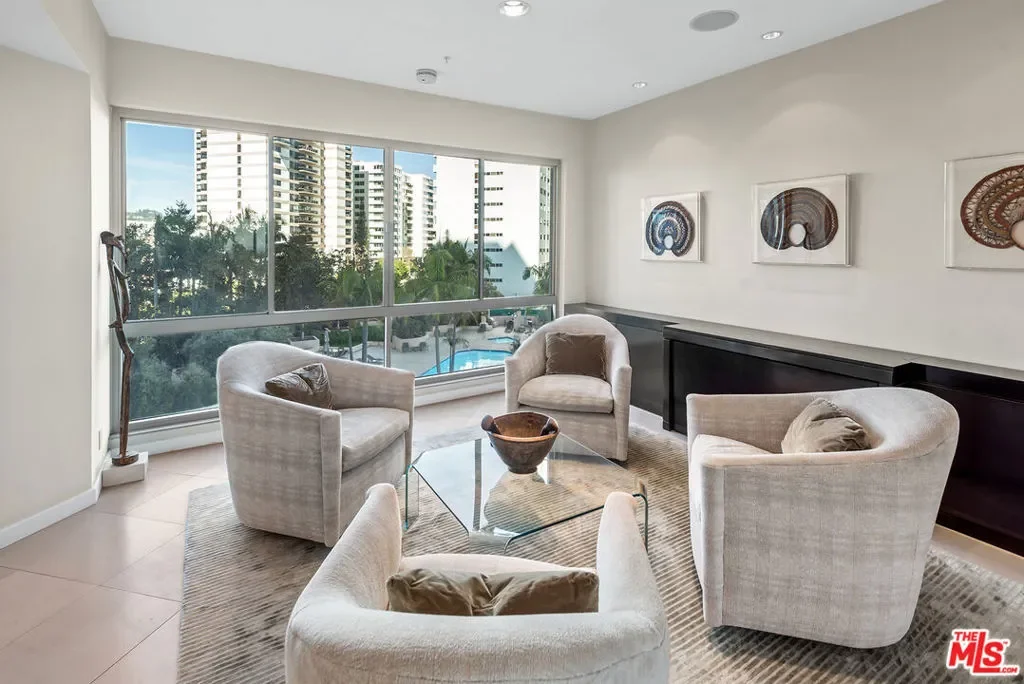 10490 Wilshire Boulevard 604, Los Angeles, California, United States. - Photo 14