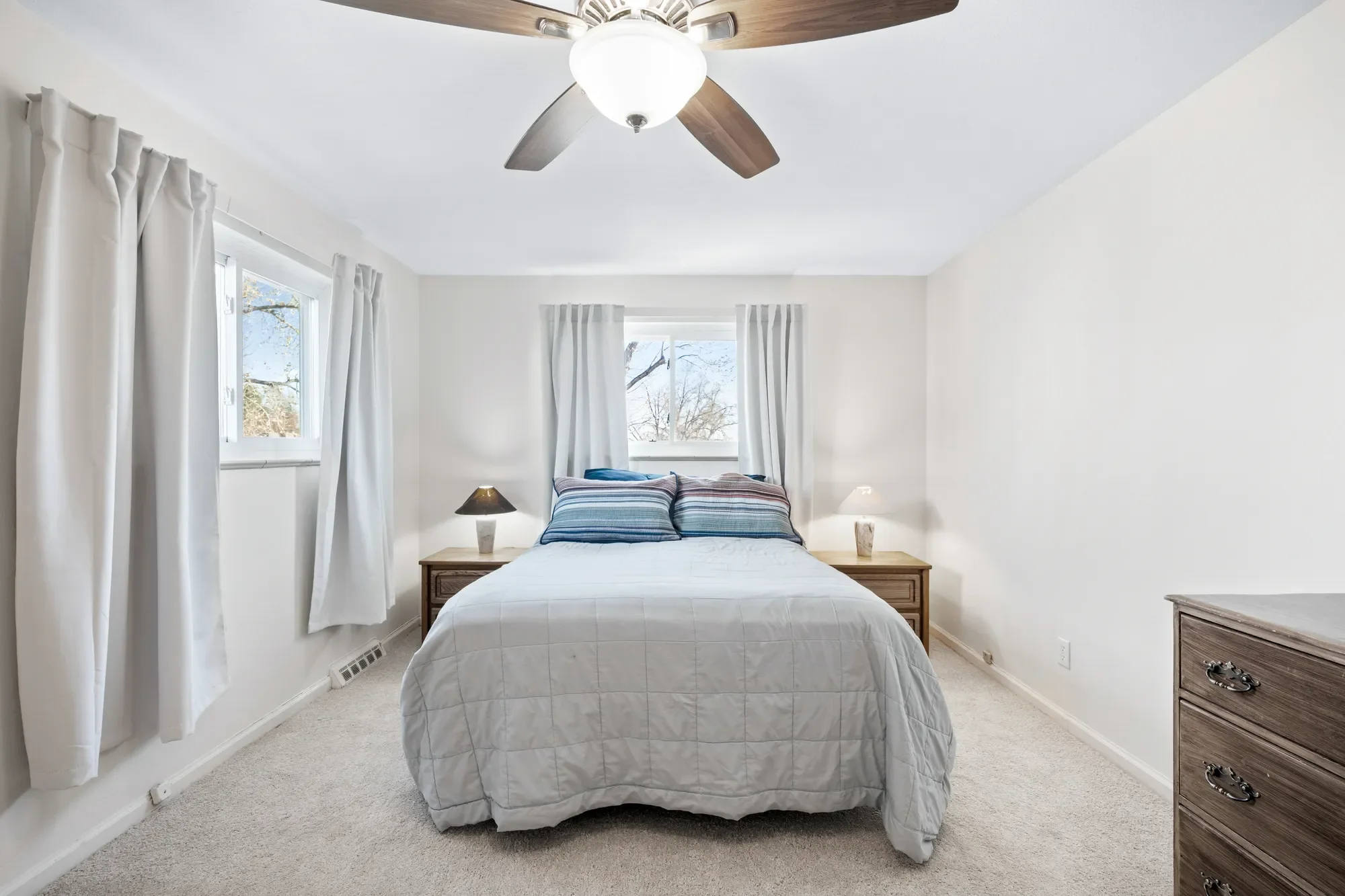 894 S Nelson Way , Lakewood, CO 80226, Lakewood, Colorado, United States. - Photo 15