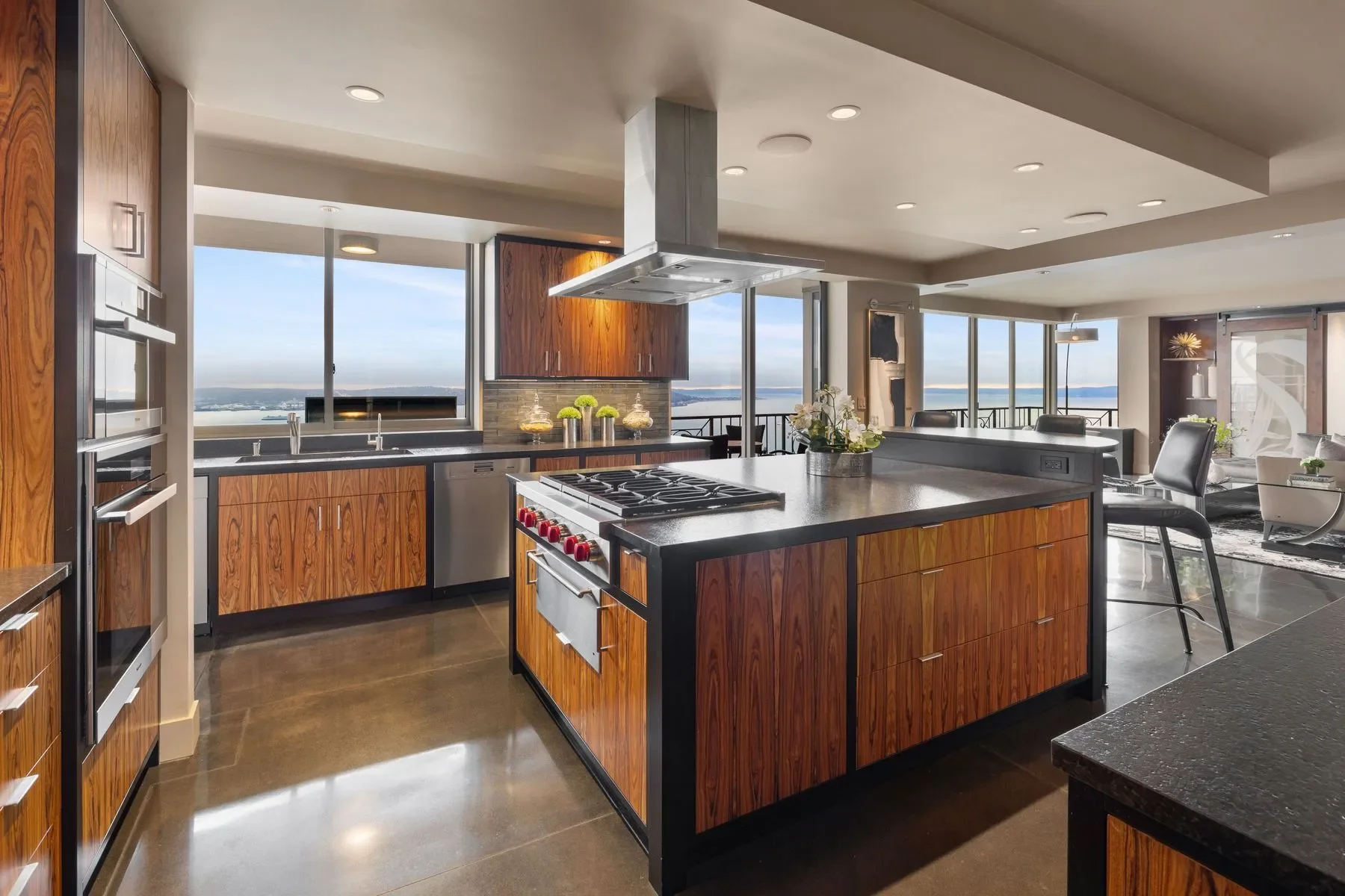 111 W Highland Dr Unit #9E & 9W, 1C , Seattle, WA 98119, Seattle, Washington, United States. - Photo 9