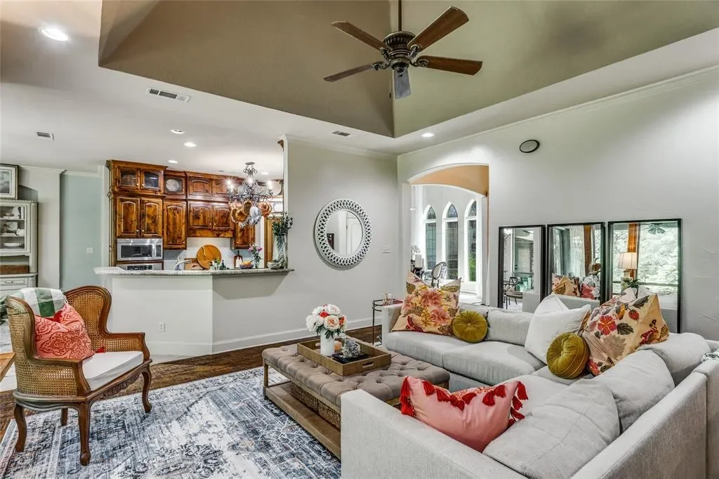 10208 Drop Tine Court, Fort Worth, Texas, United States. - Photo 12