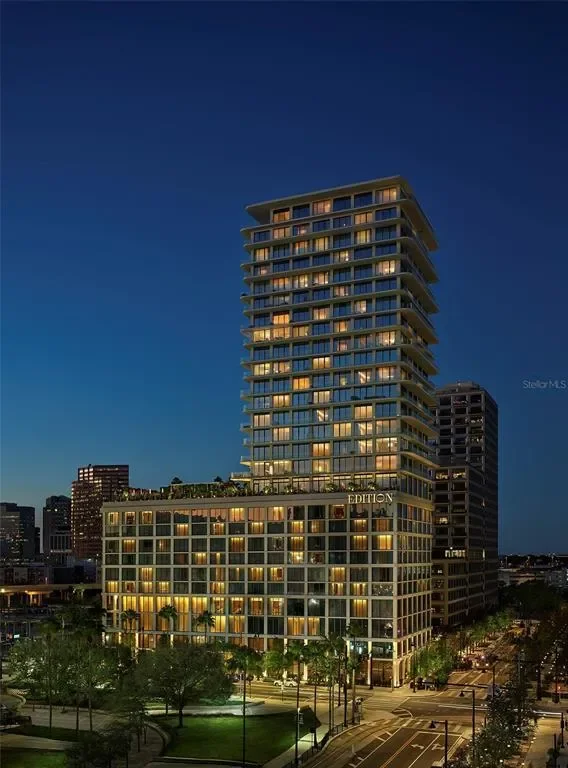 Exterior photo 12