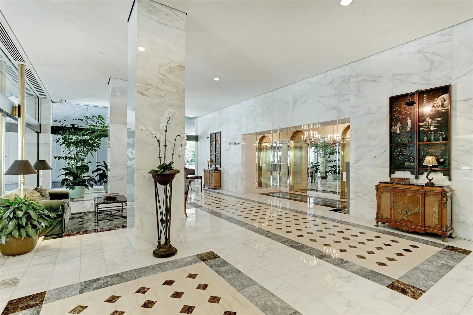 1111 Hermann Drive 7F, Houston, Texas, United States. - Photo 37