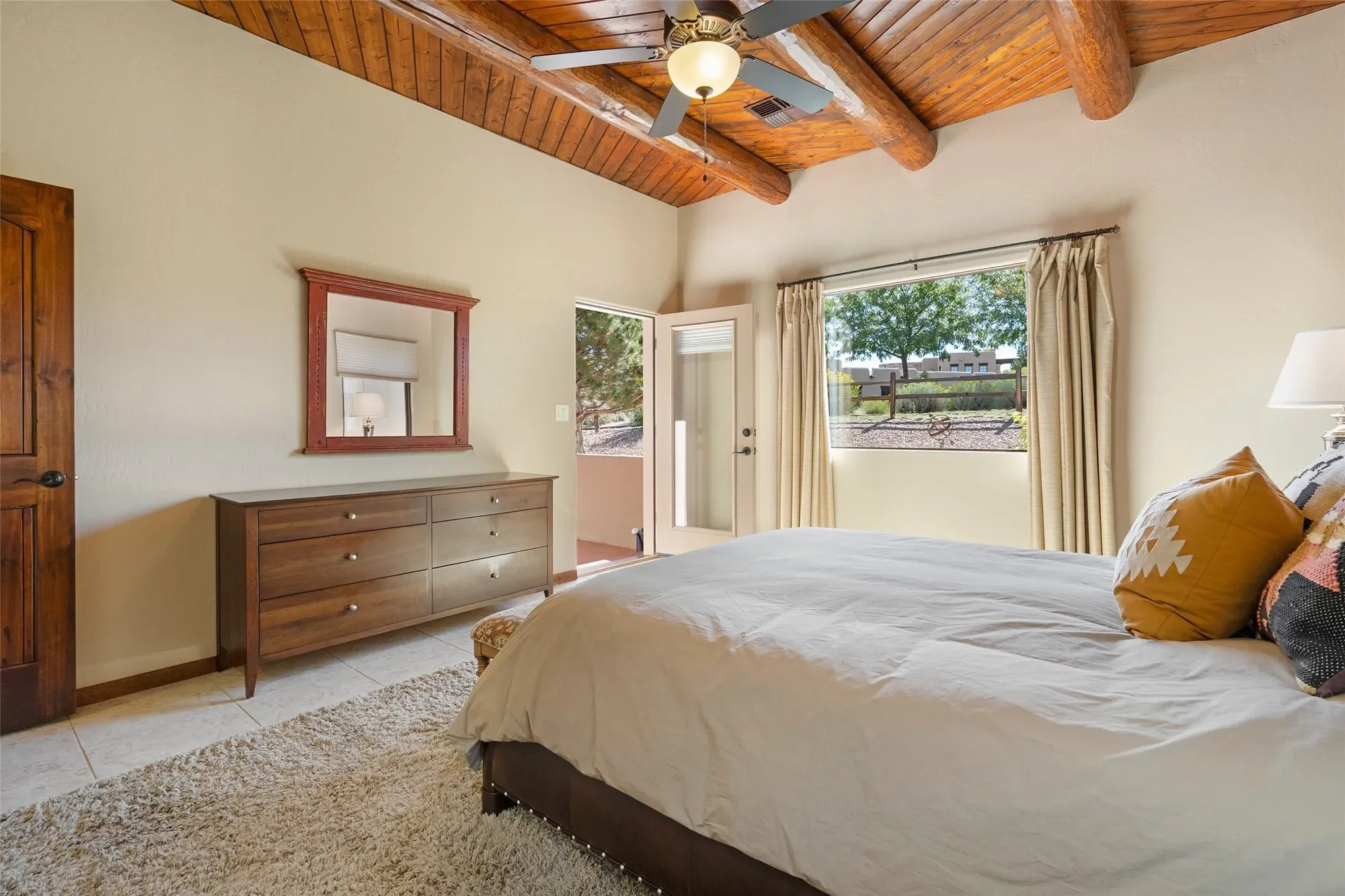 9 E Avenida Sebastian, Santa Fe, NM 87506, Santa Fe, New Mexico, United States. - Photo 10