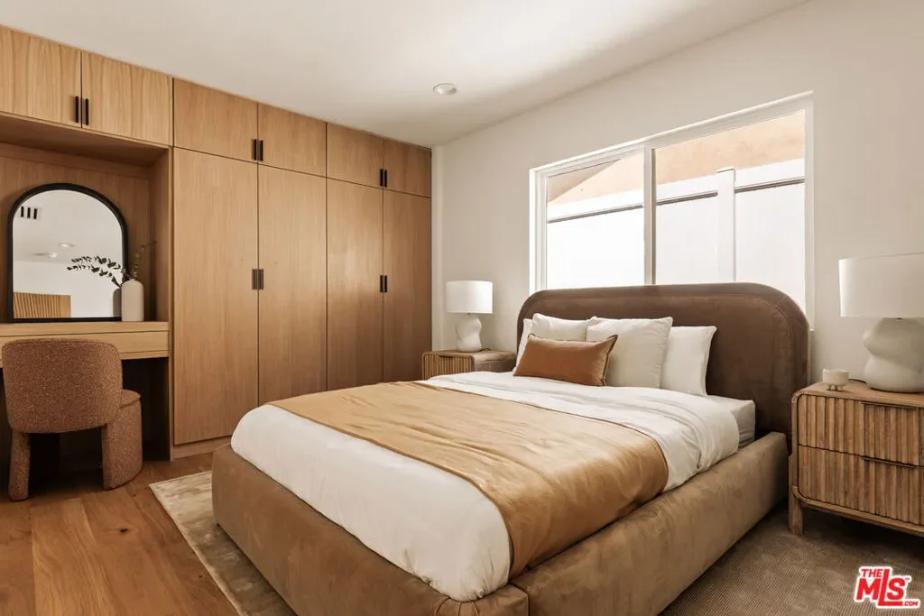 4615 Cedros Avenue, Los Angeles, California, United States. - Photo 2