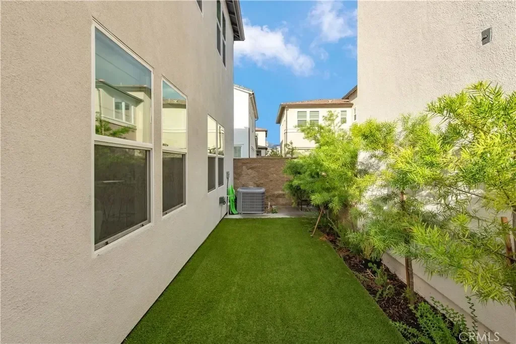 220 Holliston, Lake Forest, California, United States. - Photo 34