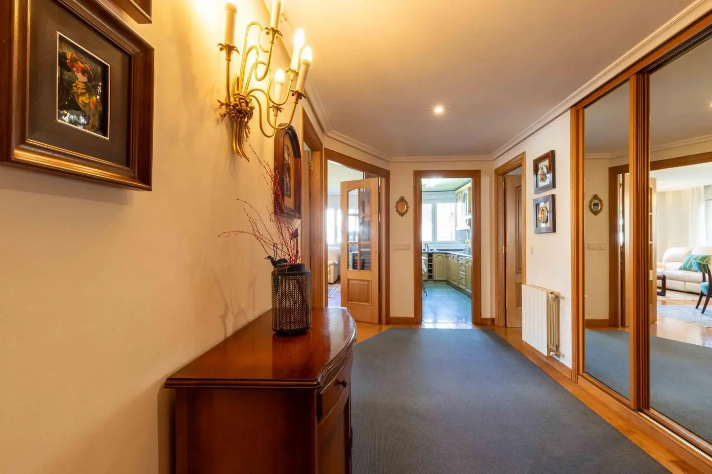 Gallery photo 10