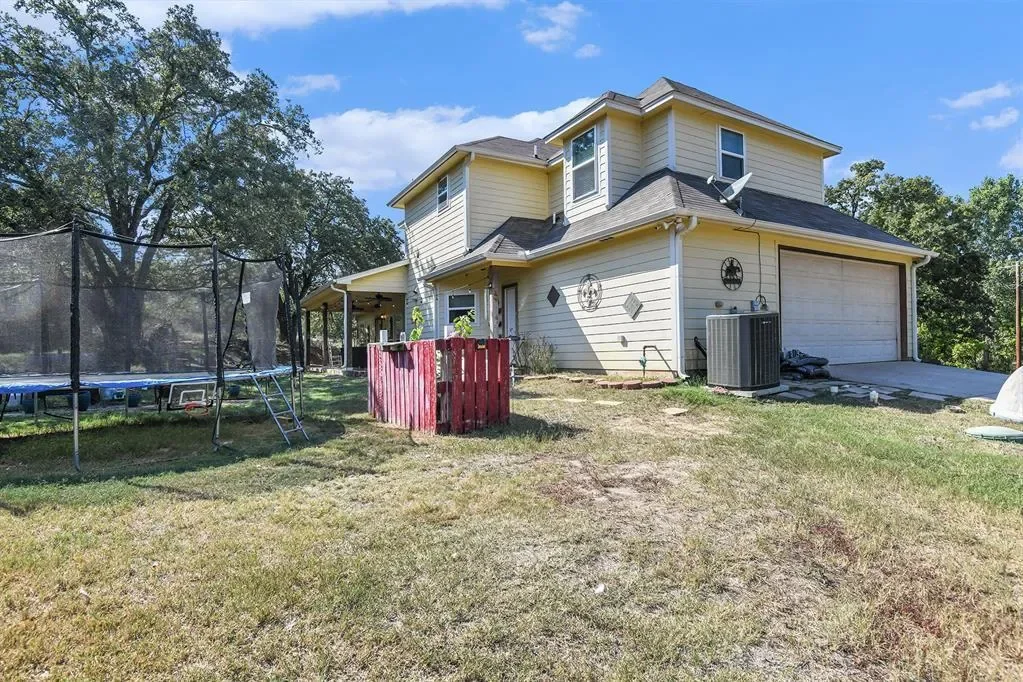 203 Saddle Ridge Court, Springtown, Texas, United States. - Photo 25