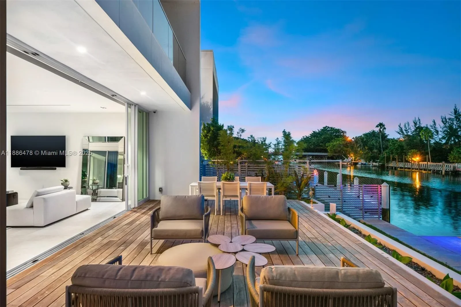 1011 W 48th St 8, Miami Beach, Florida, United States. - Photo 46
