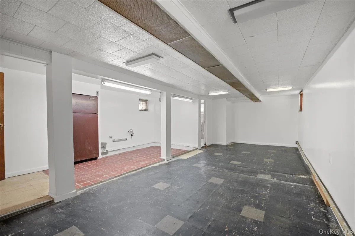 14744 84th Drive, Briarwood, NY 11435, New York, New York, United States. - Photo 3
