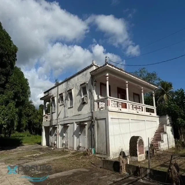 Exterior photo 7