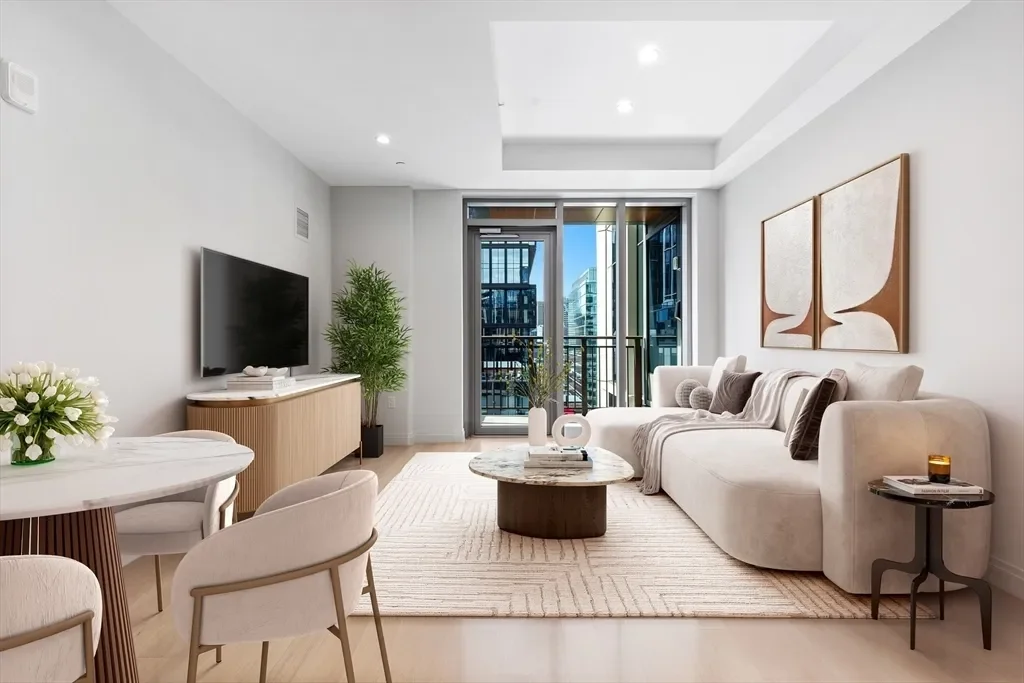 135 Seaport, Boston, Massachusetts, United States. - Photo 15