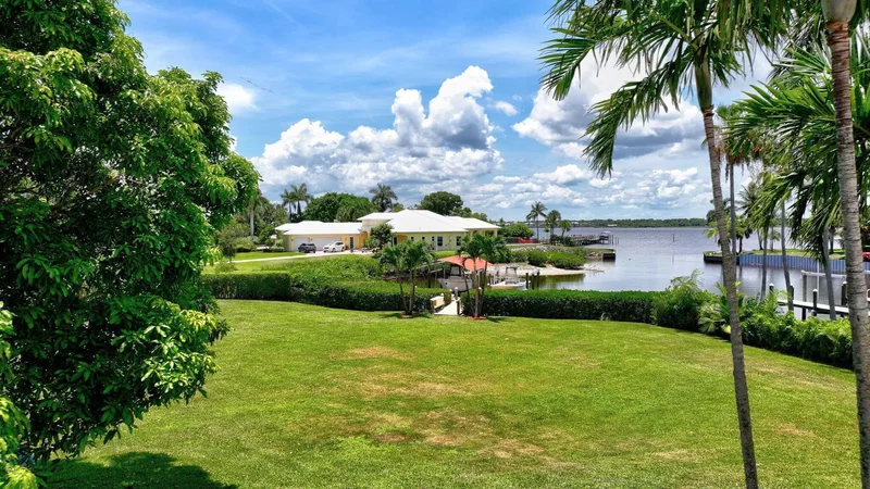 2660 NW Collins Cove Road, Stuart, Florida, United States. - Photo 88