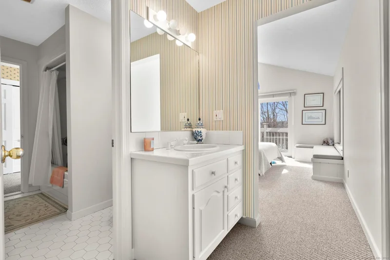 29 High Point Drive, East Hampton, Connecticut, United States. - Photo 38