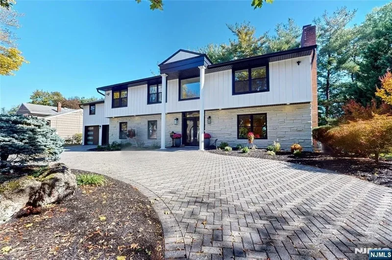 16 Columbine Road, Paramus, NJ, 07652, USA, Paramus, New Jersey, United States. - Photo 17