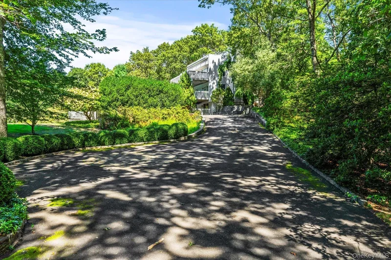 11 Deer Trail Road, Southampton, New York, United States. - Photo 34