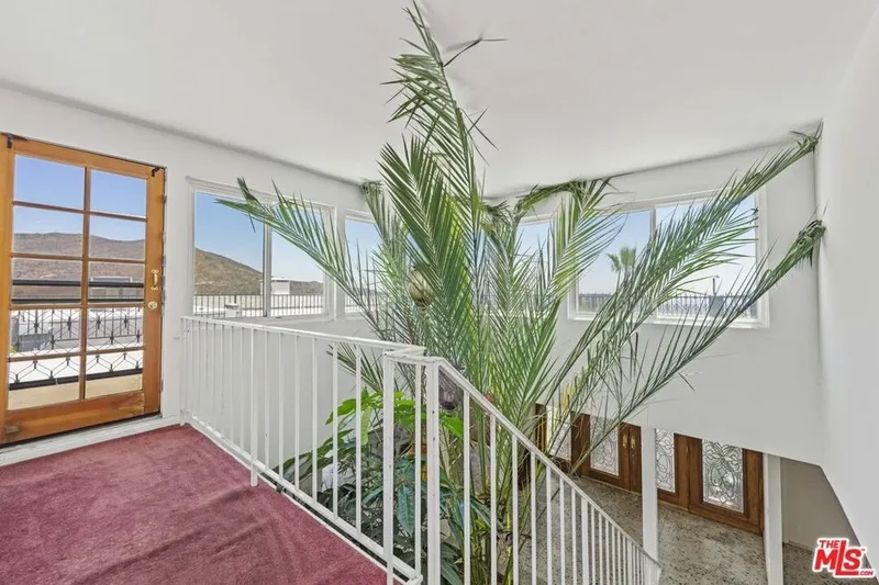 16647 Charmel Lane, Los Angeles, California, United States. - Photo 25