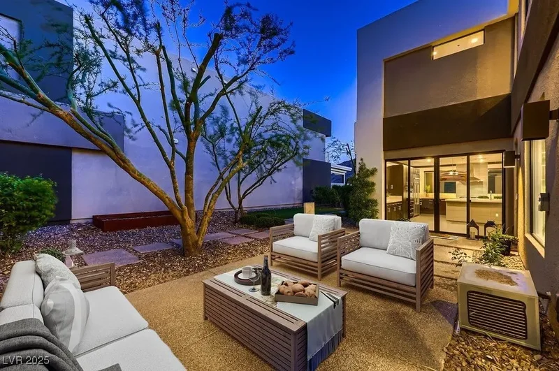 917 Vegas View Drive, Henderson, Nevada, United States. - Photo 86