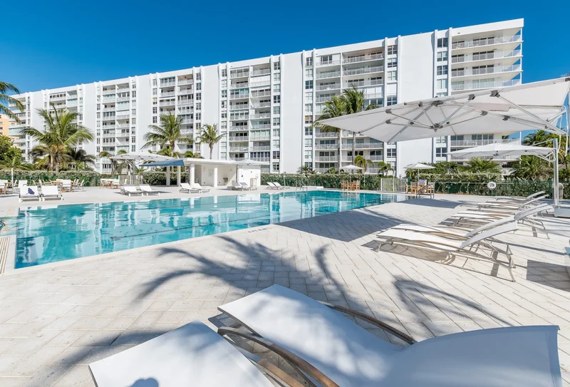 609 Ocean Dr Unit# 8G, Key Biscayne, FL 33149, Key Biscayne, Florida, United States. - Photo 4