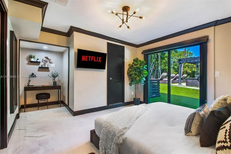 11975 W Biscayne Canal Rd, Miami, Florida, United States. - Photo 50