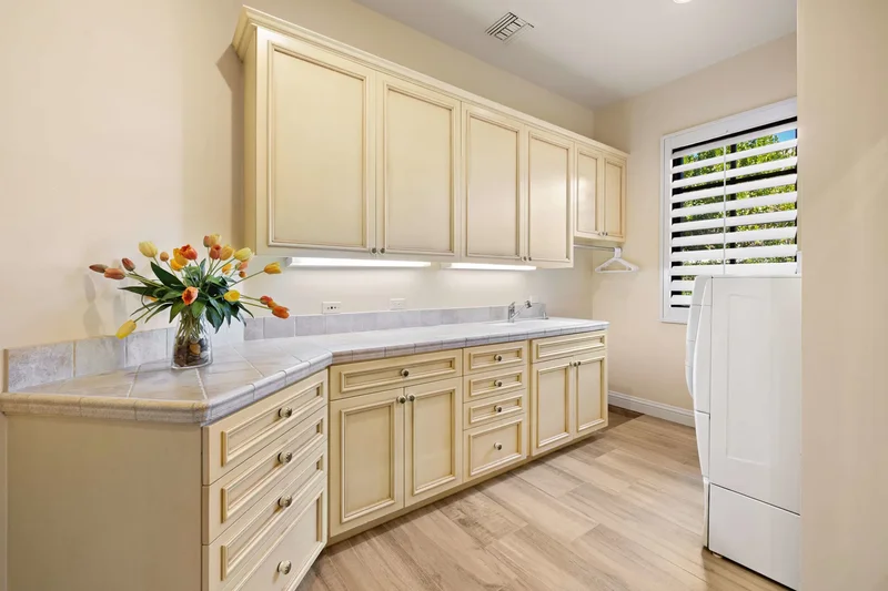 343 Crest Lake Drive , Palm Desert, CA 92211, Palm Desert, California, United States. - Photo 61