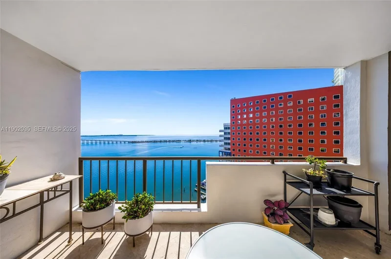 1581 Brickell Ave 2104, Miami, Florida, United States. - Photo 12