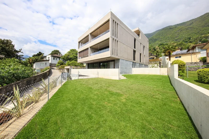 Elegant 4.5 Room Apartment With Garden