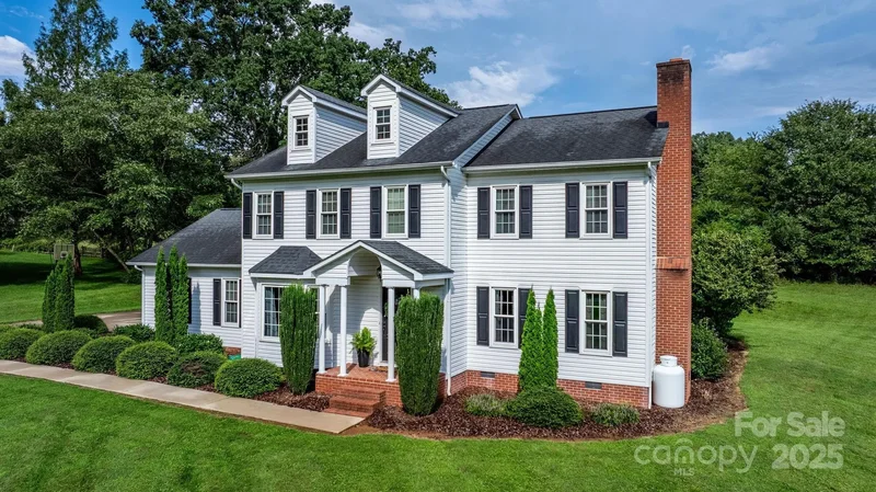 2169 E Winds Avenue, Morganton, NC 28655, Morganton, North Carolina, United States. - Photo 9