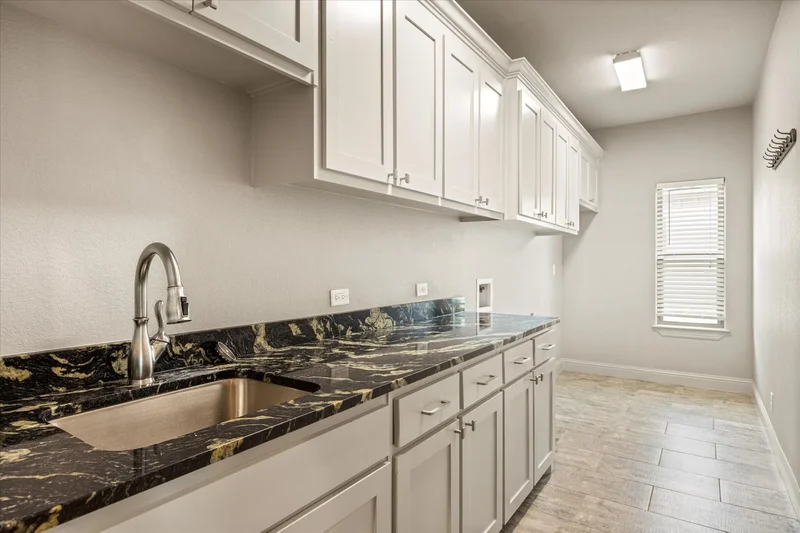 1209 Catalina Bay Boulevard, Granbury, TX 76048, Granbury, Texas, United States. - Photo 30