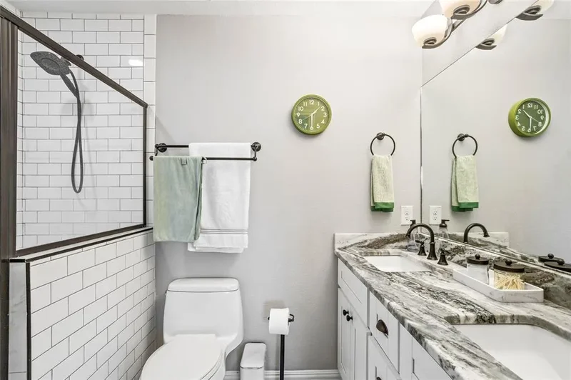 606 Burnwood Drive , Irving, TX 75062, Irving, Texas, United States. - Photo 18