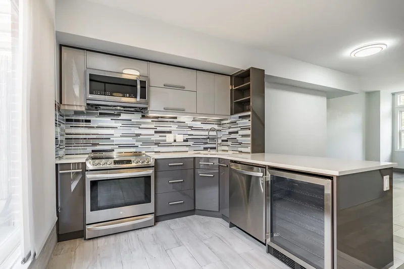 30 Michael Power Pl, Toronto, ON M9A 5G9, Toronto, Ontario, Canada. - Photo 14