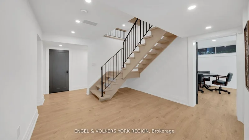 15 Silvergrove Road, Toronto, Ontario, Canada. - Photo 47