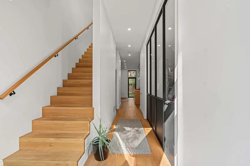 3627 Rue Clark, Montréal, Quebec, Canada. - Photo 2