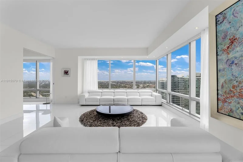 1425 Brickell Ave 54C, Miami, Florida, United States. - Photo 8