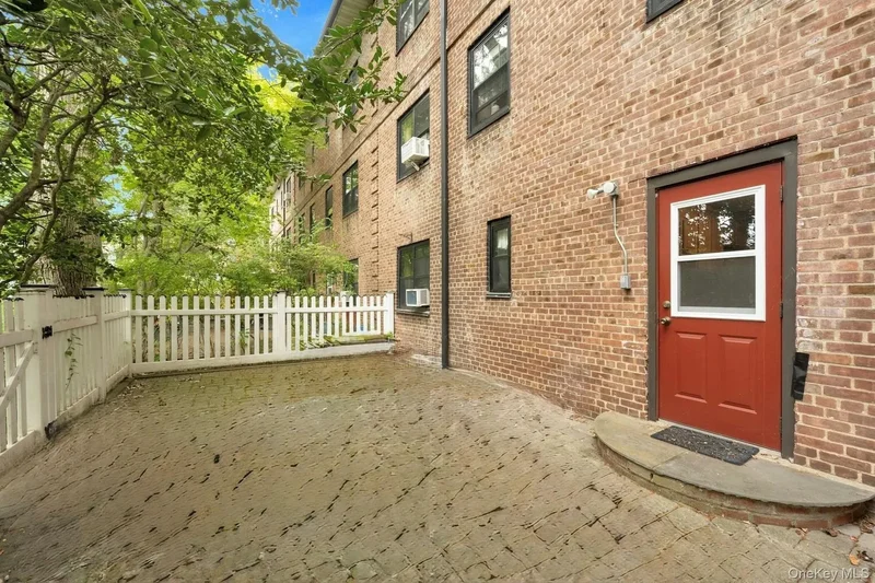 6 Manchester Road #1, Eastchester, New York, United States. - Photo 22