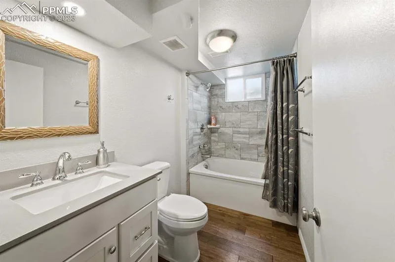 2606 Summit Drive, Colorado Springs, CO 80909, Colorado Springs, Colorado, United States. - Photo 32