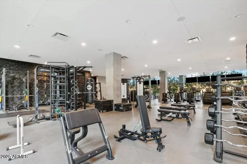 7180 E KIERLAND Boulevard, Scottsdale, Arizona, United States. - Photo 26