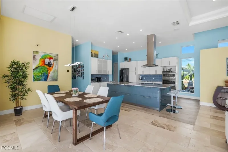 1000 NW 37th Place, Cape Coral, Florida, United States. - Photo 27