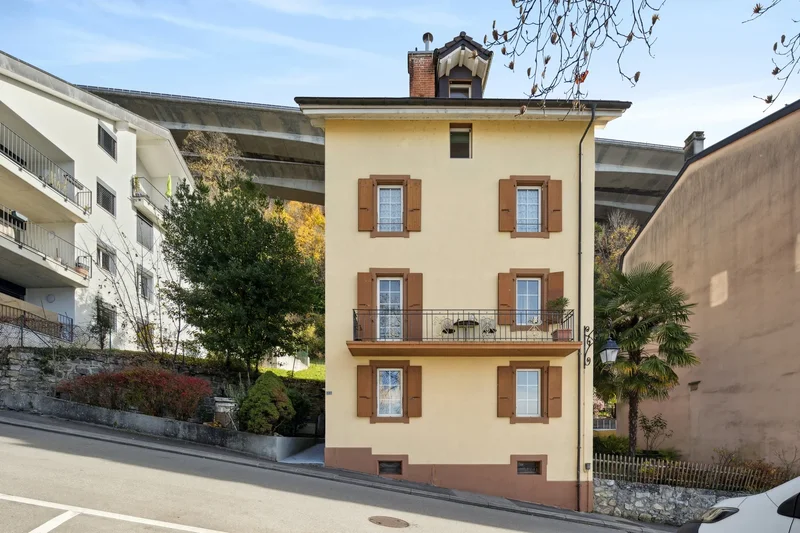 In The Heart Of Veytaux Ideally Located Building