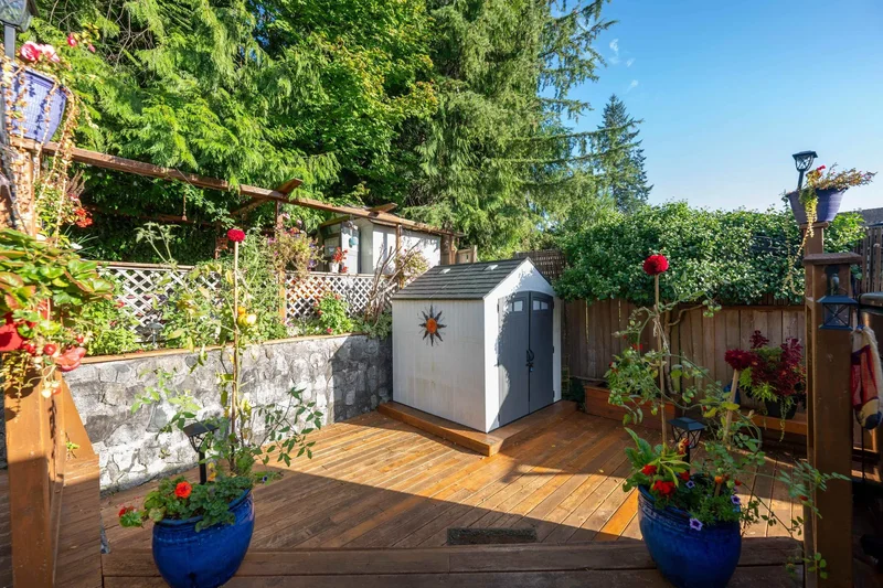3658 Loraine Avenue, North Vancouver, BC, V7R4B8, CANADA, North Vancouver, British Columbia, Canada. - Photo 13