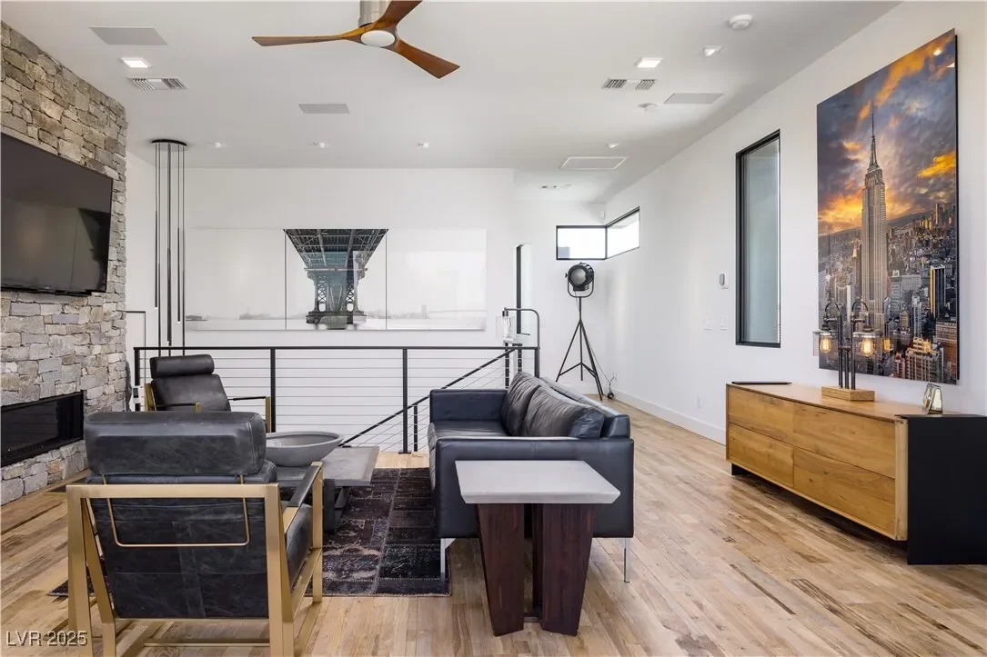 7030 SCHIRLLS Street, Las Vegas, Nevada, United States. - Photo 22