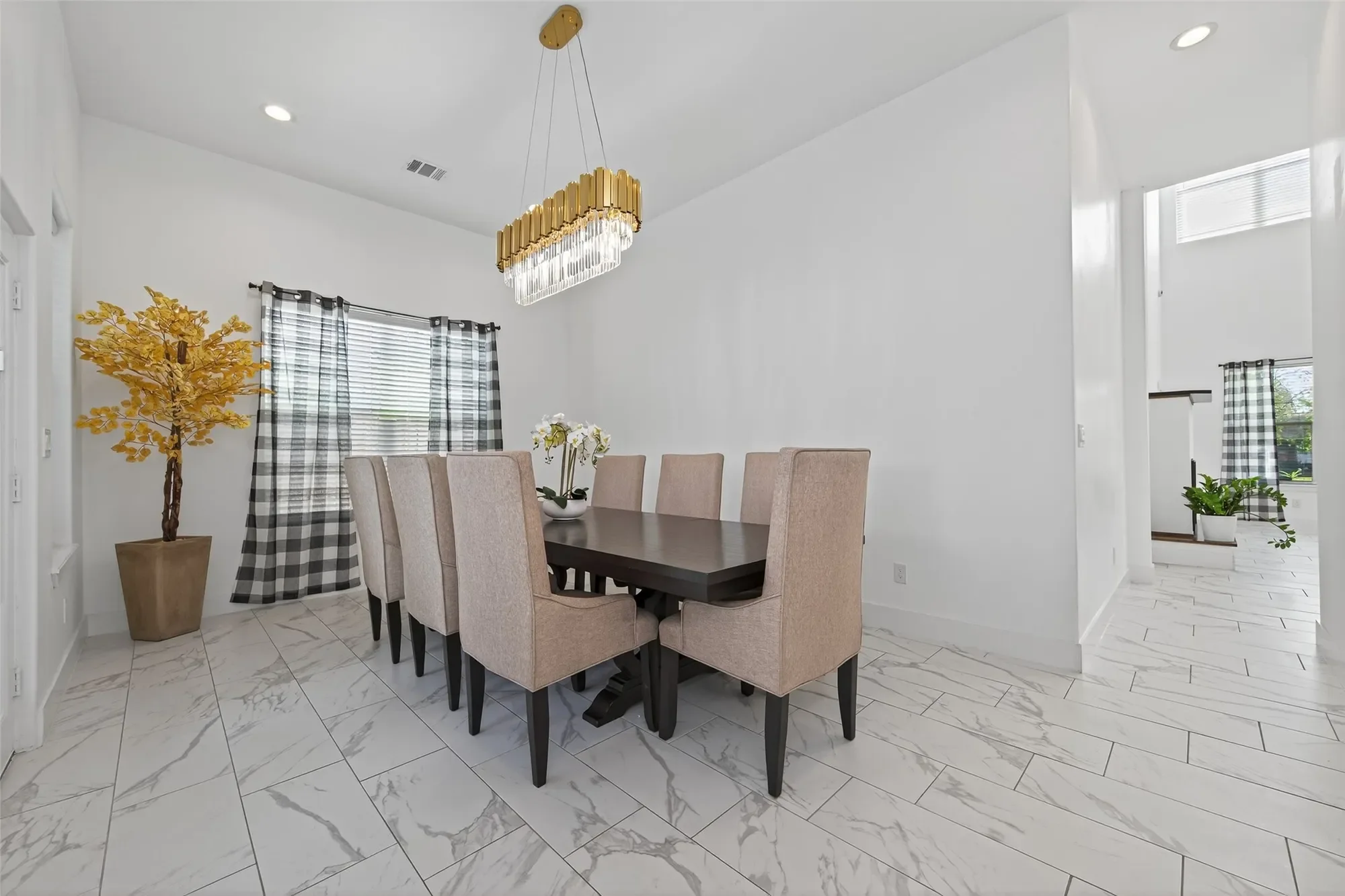 8006 Longridge Drive, Houston, TX 77055, Houston, Texas, United States. - Photo 8