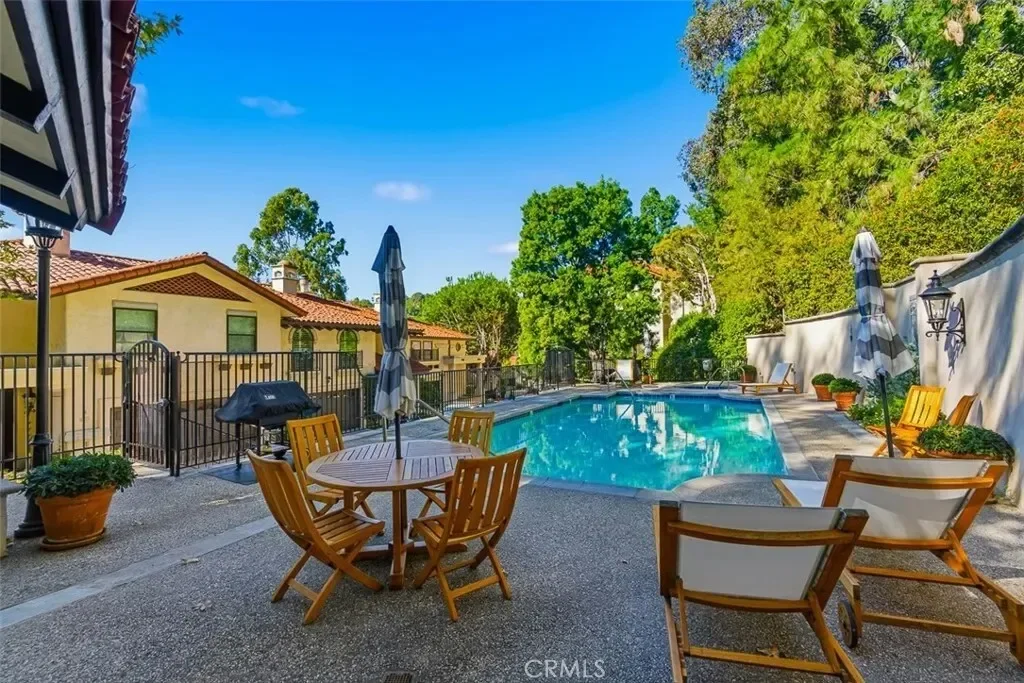 56 N Arroyo, Altadena, California, United States. - Photo 29