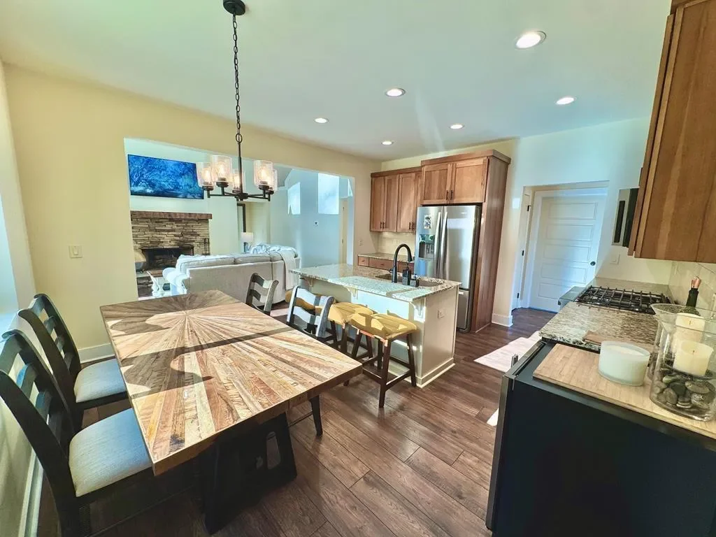 939 Sunset Road, Blue Ridge, Georgia, United States. - Photo 20