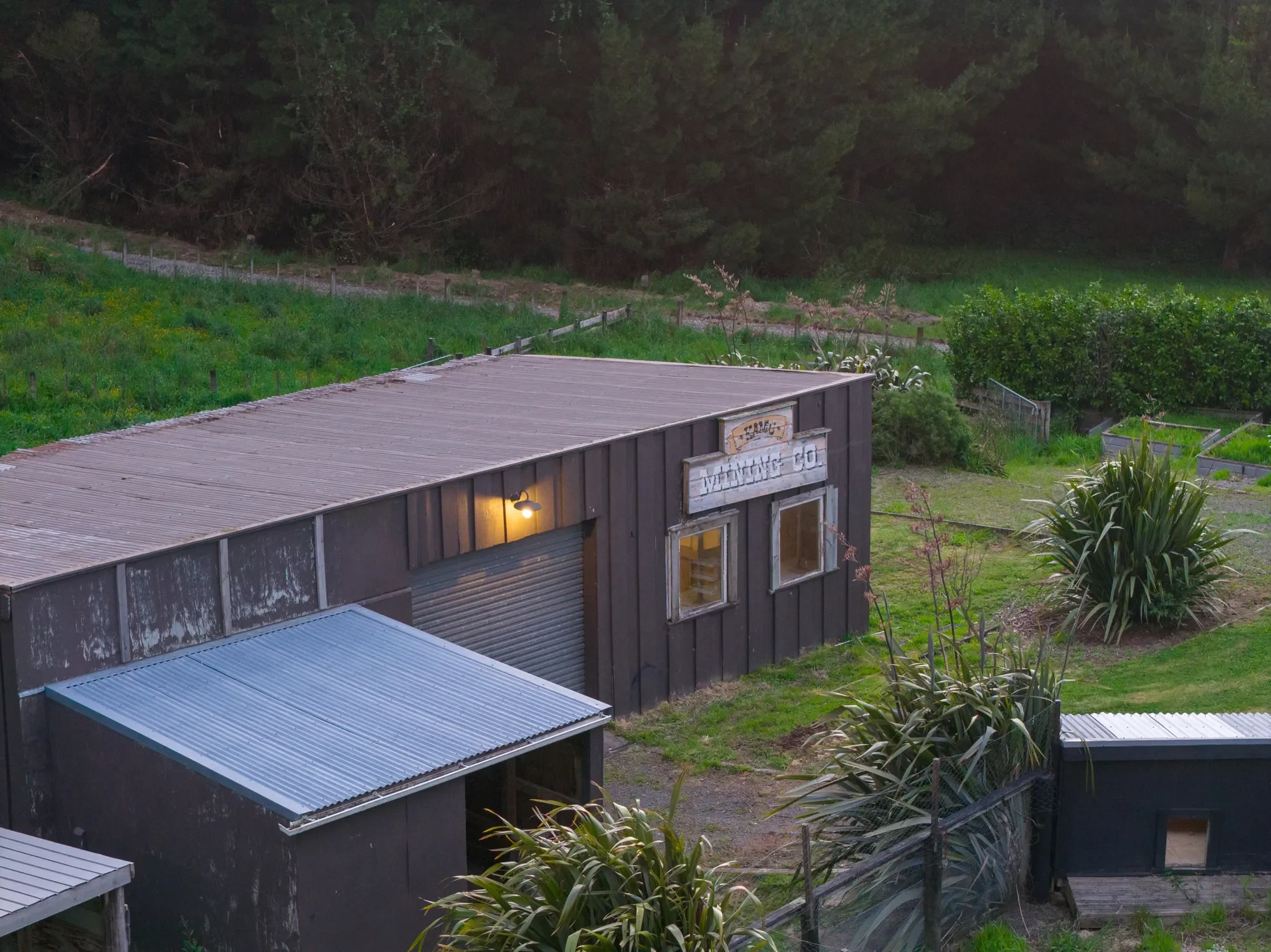 Exterior photo 11
