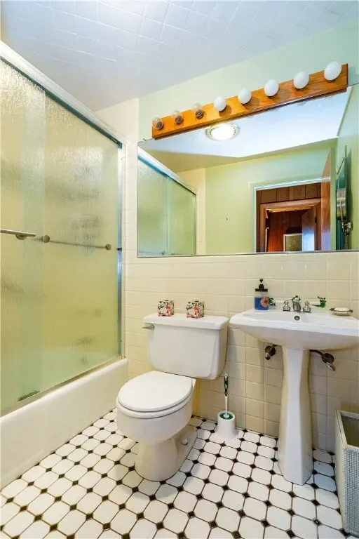 35 Sunset Avenue, South Kingstown, Rhode Island, United States. - Photo 16