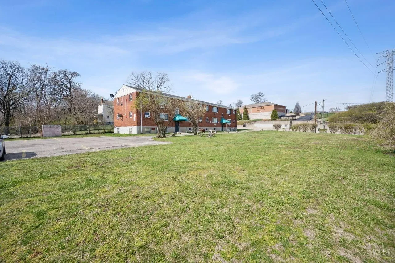 3048 Gilbert Avenue, Cincinnati, OH 45206, Cincinnati, Ohio, United States. - Photo 17