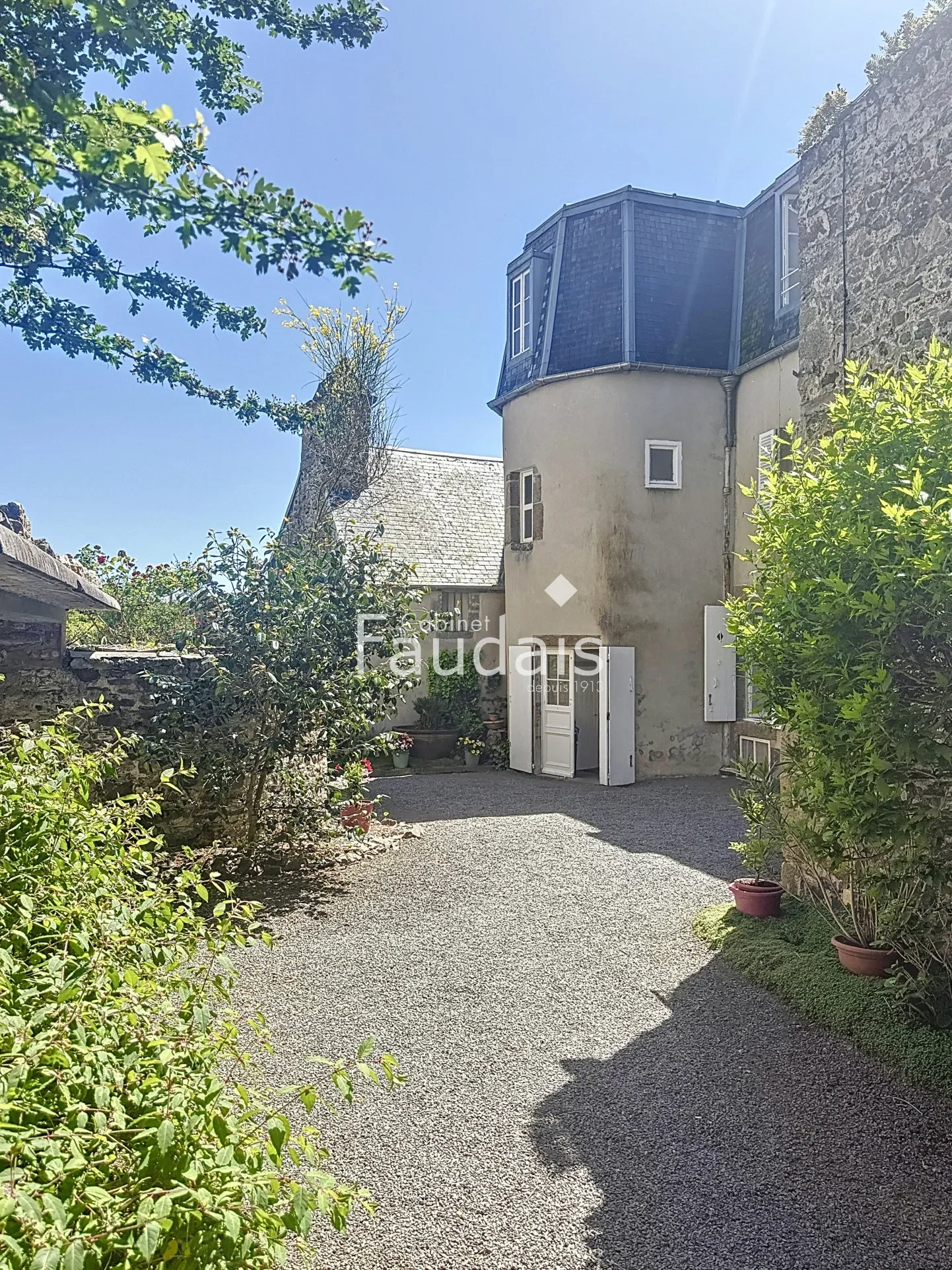 Granville, Normandy, France. - Photo 6