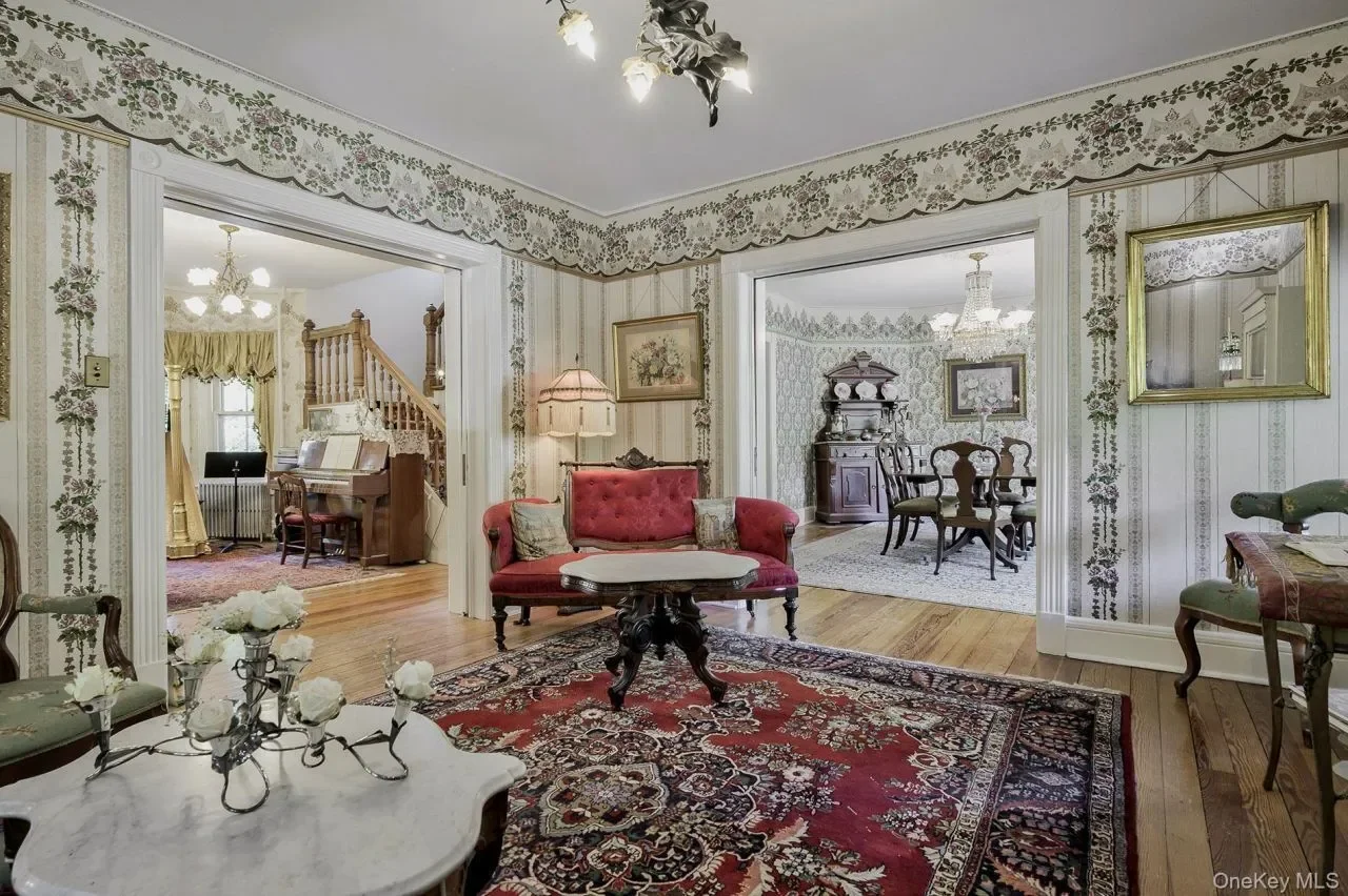 Gallery photo 10